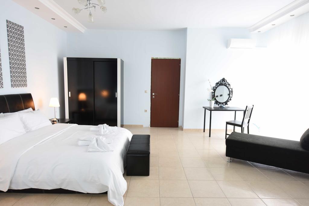 Villa Calypso - Luxury Apartments Flogita Exterior photo